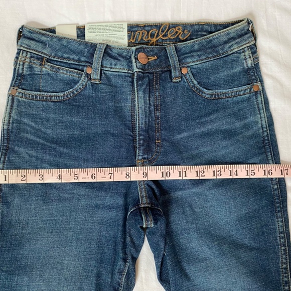 NWT 25x34 Wrangler Retro High Rise Trumpet Flare Jeans in Jana - Picture 14 of 16
